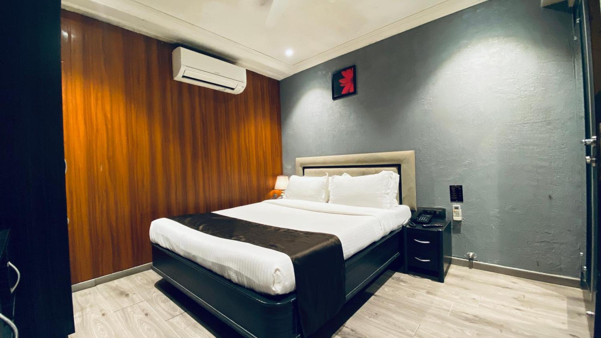 Gulf Hotel Mumbai- The Boutique Hotel Colaba 孟买 外观 照片